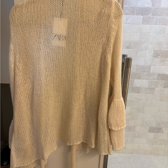 Zara Knit Sweater - Picture 5 of 5